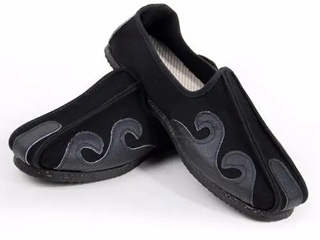 Taoist Shoes